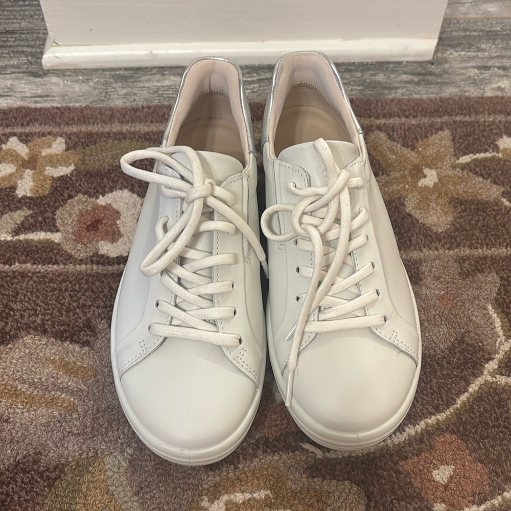 ECCO shoes size 38 (US 7.5)